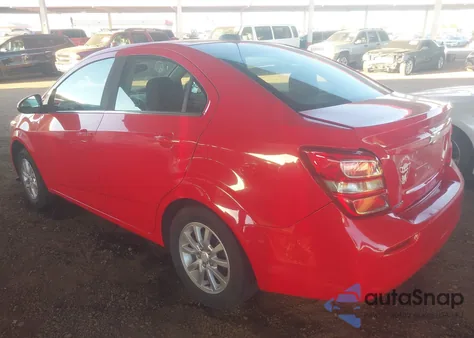 2017 Chevrolet Sonic Lt Auto z USA, uszkodzony, nr VIN 1G1JD5SH8H4149973